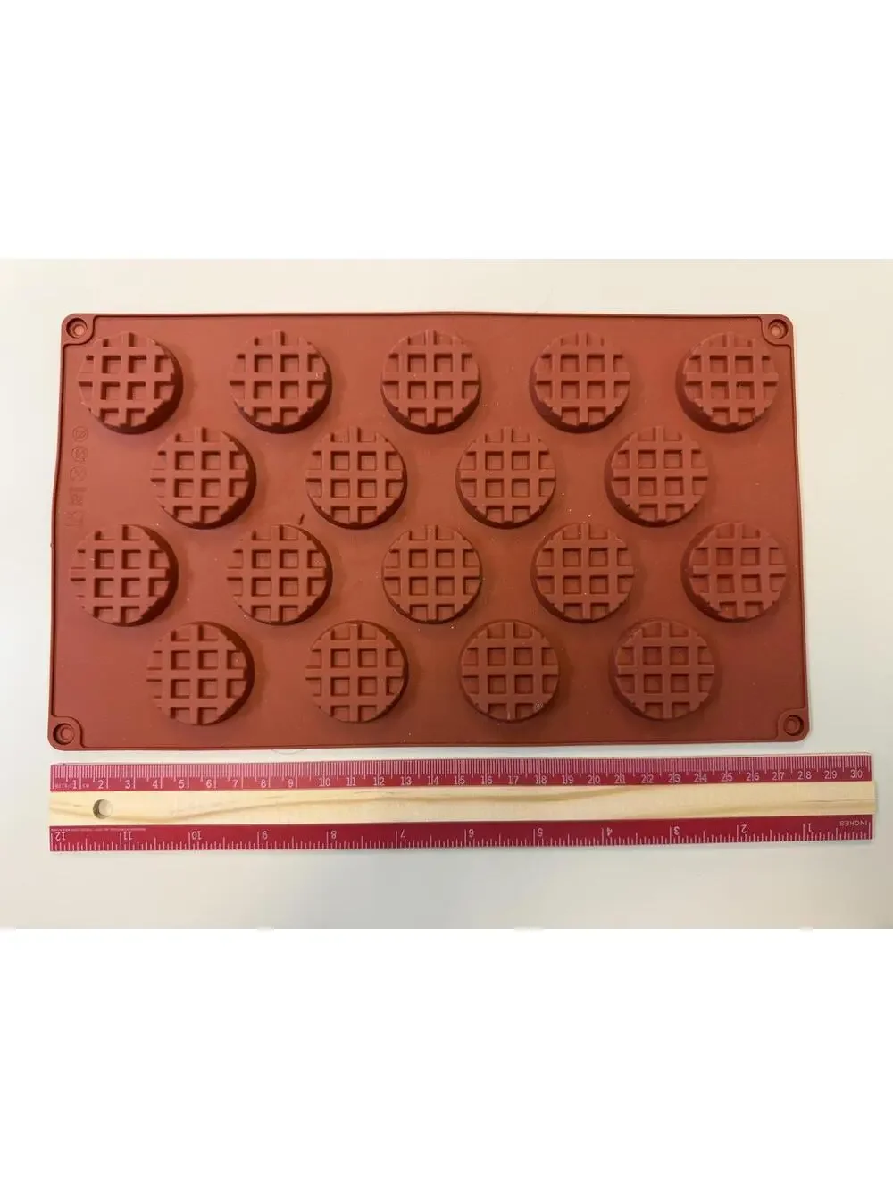 Baking Mold, 18 Cavity Silicone Waffle Mold Maker Cake